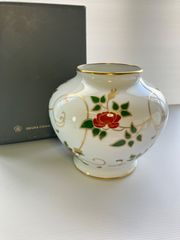 大倉陶園 花瓶 バラ柄 20cm 箱付き