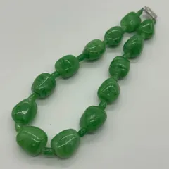 希少品 遺品整理 生前整理 ヴィンテージ 翡翠 大粒 1.8×2.2mm ネックレス SILVER刻印 天然石 緑石 ネフライト アベンチュリン ヒスイ 重量 約167.4g 尹 彫刻 AL(T)46