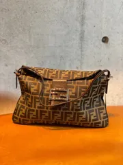 FENDI　フェンディ　ズッカ　マンマバケット　ショルダーバッグ【B08564】