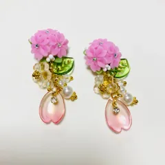 ハンドメイド　樹脂粘土桜•さくら•SAKURA の花〈ピンク系〉