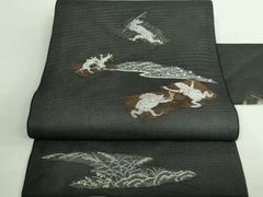 単衣にも 西陣織刺繍入り九寸名古屋帯 蛙 カエル【綿芯仕立付】こげ茶