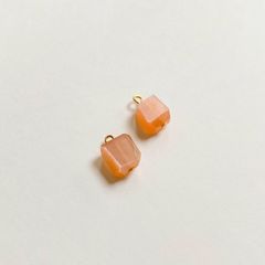 一粒ピアス・イヤリング オレンジムーンストーン(タンブル)