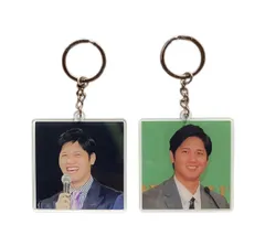 ★ 新品未使用　ドジャース　大谷翔平　スーツ　姿　キーホルダー　保護フィルム付きのサムネイル