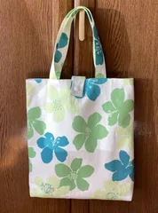 ハンドメイド　ペタンコのトートバッグ　エコバッグ　🍀