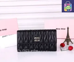 新品未使用 MIUMIU 財布[本日特価|新品未使用品]
