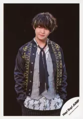 【中古】生写真(ジャニーズ) Hey! Say! JUMP/有岡大貴/膝上・衣装白・黒・両手ポケット・目線左・口閉じ・背景黒/「Hey! Say! JUMP LIVE TOUR 2019-2020 PARADE」グッズオフショット/公式生写真