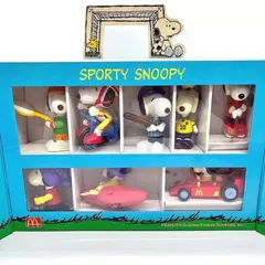 スヌーピー フィギュア　マクドナルド おもちゃ スヌーピー スポーツ アクション フィギュア　全8種 コンプリートBOX　2002年 限定ボックス　マクドナルド ハッピーセット