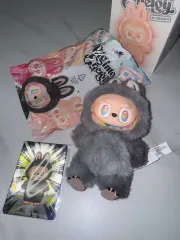 【シークレット】ラブブ 出品/購入可】話題沸騰！ラブブ「Big into Energy」人気の秘密と