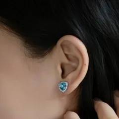 IUHA 時空の星 ピアス SWAROVSKIスワロフスキー社製クリスタル S925シルバー 金属アレルギー対応 変色防止