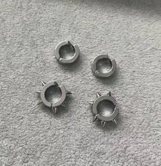 イヤーカフ シルバーカラー 両耳用 2ペア 4点セット ステンレス 定番 人気アクセサリー スパイク