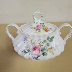 ロイヤルドルトン　アルカディア　シュガーポット　食器　キッチン　花柄    Royal Doulton