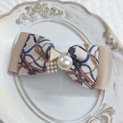 バレッタ　チェーン柄　スカーフ柄　ベージュ　ビジュー　パール風　センターパーツ  グログラン　リボン　プリントリボン　上品　大人女子