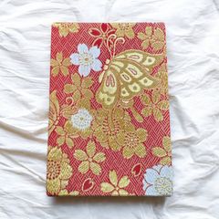 西陣織 御朱印帳 蝶々 赤ゴールド