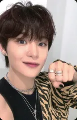 【中古】コレクションカード(男性) TREASURE/ジフン(JIHOON)/CD「REBOOT」(Photobook Ver.)Ktown4u Overseas Fan Signing Event in KUALA LUMPUR 応募者全員特典セルフィーフォ