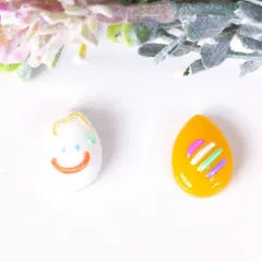 No.877　レジン　しずく型　白　黄色　個性的　ピアス　イヤリング　ハンドメイド