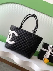 CHANEL　シャネル ハンドバッグ 32