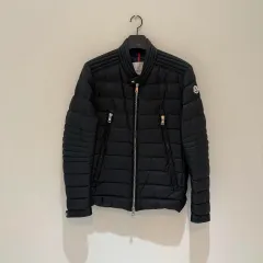 2025年最新】moncler amiotの人気アイテム - メルカリ