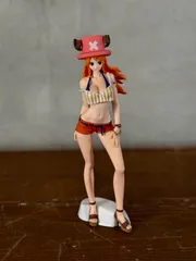 ワンピース　ナミ　フィギュア