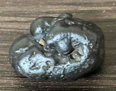 阿波隕石 特価22万円！凸凹穴が少ない高品質「阿波隕石」の美しい原石