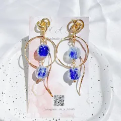 ブルーガラス玉とフープピアス