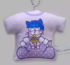【中古】キーホルダー・マスコット(キャラクター) 一松×ニャニィニュニェニョン Tシャツ型マスコット 「おそ松さん×サンリオキャラクターズ 当りくじ」 7賞