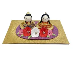 ちりめん雛飾り　金色座り雛　花飾り　リュウコドウ 龍虎堂 ひな祭り 初節句 雛まつり お雛様 おひなさま 雛人形 縮緬 コンパクトサイズ ちりめん細工 雛祭り 贈り物 ギフト