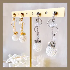 キラキラ ハンドメイドピアス《304ステンレス 24KGP 本金メッキ ポスト》 オーロラ ビーズ キラキラ ビジュー パール ボール ピアス ワイヤー ゴールド シルバー ウェディング ブライダル メタル チェーン アレルギー対応《イヤリング変更可能》