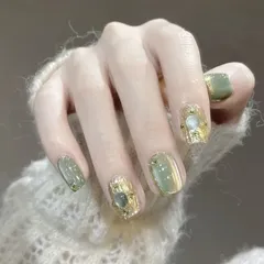 ネイルチップ　グリーン系　宝石ネイル　マグネットネイル　装飾ネイル　秋冬　紅葉　ゴージャス　エレガント　バレンタイン　ホワイトデー　卒業式　プレゼント　１０枚セット