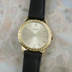PIAGET ピアジェ 924 18K Yellow Gold 金無垢 レディースウォッチ ヴィンテージ 1971年 アンティーク イエローゴールド 腕時計 ラウンド