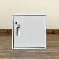ロッカー　鍵付き　スチール製　収納ロッカー　鍵付き　鍵付きロッカー　収納　安全　荷物入れ　ロッカー　物入れ　美容院　エステ　サロン　コミュニティ　貴重品　ホワイト（WH）　(S100)JAC-04WH(0.9)キューブBOX　鍵付きロッカー　WH