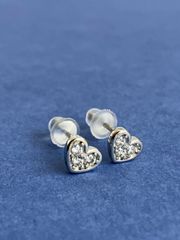 ☆新品未使用☆ 人気小さめハート型ピアス