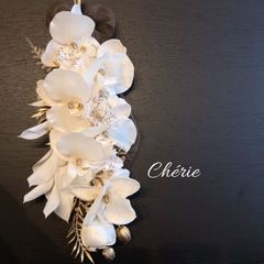 138【NEW♡縦長スワッグ】胡蝶蘭　ホワイト×ゴールド×ブラウンベージュ　玄関飾り　カーテン飾り　アーティフィシャルフラワー　造花