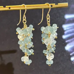 アクアカイヤナイトとブルームーンストーンのピアス　　14kgf　天然石ピアス　ハンドメイドピアス　イヤリング変更可