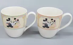 【中古】マグカップ・湯のみ ミッキーマウス＆ミニーマウス ペアマグカップ 「Disney’s FAIRY TALE Weddings」 ディズニーアンバサダーホテル挙式記念品