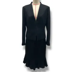 美品‼️【近年モデル】エポカ ノーカラー　スカートスーツ フォーマル　38 EPOCA（スーツ）のフリマアイテム一覧