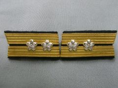 ▲一種軍装襟章レプリカ　後期小型ピン付き▲『中佐』▲日本海軍▲新品