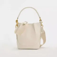 ZARA ZARA(ザラ) ステッチ ミニ バケットバッグ アイボリー（半포/新品）