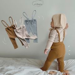 サスペンダーレギンスパンツ　子供服