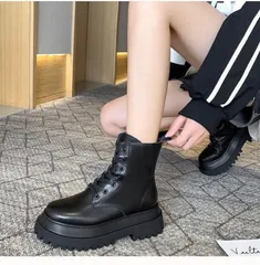 ブーツ　ショートブーツ　おしゃれ　マーティン　マーチン　韓国風　厚底スニーカー　厚底サンダル　クリスマス　誕生日　彼女　スリッパ　プレゼント　かわいい　レディース　2023　2024　最新　流行　ウェッジソール　ヒール　夏　秋　冬　ファッション 　④