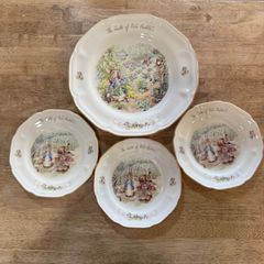 Beatrix Potter ピーターラビット　大皿1枚・小皿3枚セット
