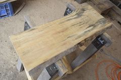 アウトレット トチ(橡)の一枚板 長さ約81cm 幅約30～35cm 厚さ約2.9cm DIY用 Z121