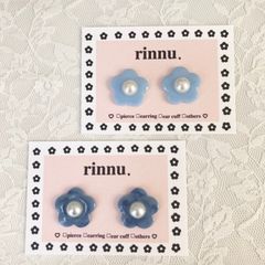 【Daisy accessory 17イヤリング】 rinnu デイジーモチーフ　ミルキーブルー　ブルーマーブル　20mm