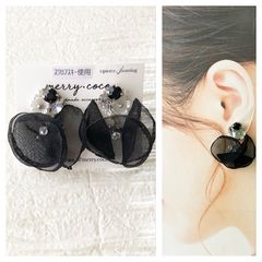 【33】スワロフスキー　ビジューピアス　イヤリング　キラキラ　ブラック　シフォン　ハンドメイドアクセサリー