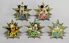 【中古】バッジ・ピンズ 全5種セット ピンバッジ 「東京ディズニーシー20周年：タイム・トゥ・シャイン!」 東京ディズニーシー限定 アブーズ・バザール ゲーム景品