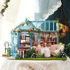 大きなバラのアーチのガーデンハウス ミニチュアドールハウス - メルカリ