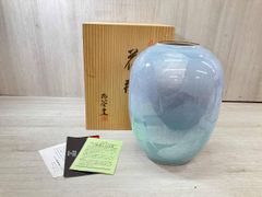 青い陶器製花瓶 木箱付き - メルカリ