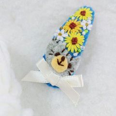 グレー☆刺繍5センチパッチンピン