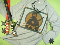 長袖　忍者Ｔシャツ　ニンジャの長袖Ｔシャツ　ロンＴ　忍者Ｔシャツ　日本モチーフ