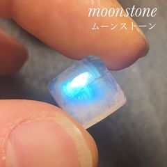 レインボー ムーンストーン ルース 26