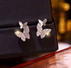 【在庫限り】　バタフライ　ピアス　シルバー　ジルコニア